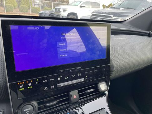 Used 2024 Toyota bZ4X XLE image 39