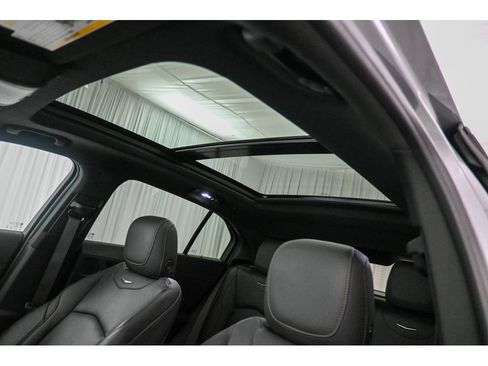 Used 2023 Cadillac XT4 Sport AWD/4WD image 37