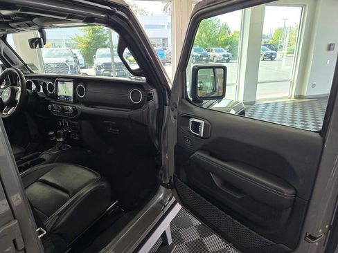 Used 2023 Jeep Wrangler Unlimited Sahara AWD/4WD image 42