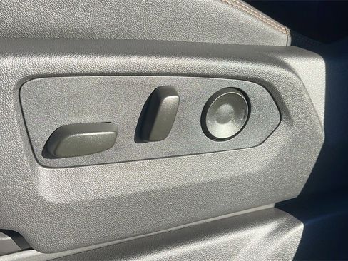 New 2026 GMC Sierra 3500 AT4 w/ AT4 Premium Plus Package image 11