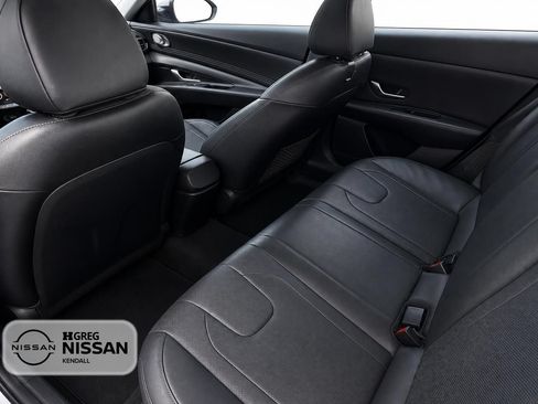 Used 2022 Hyundai Elantra Limited w/ Cargo Package FWD image 10