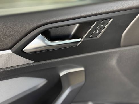 New 2026 Volkswagen Jetta SE FWD image 24