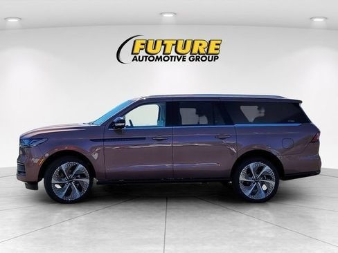 New 2026 Lincoln Navigator L Black Label AWD/4WD image 32