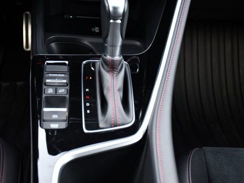 Certified 2025 Acura ADX A-Spec image 32