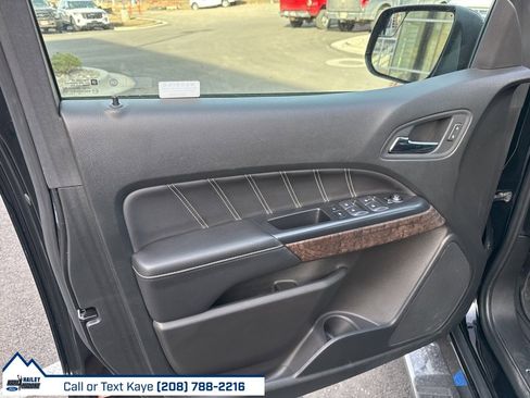 Used 2021 GMC Canyon Denali image 10