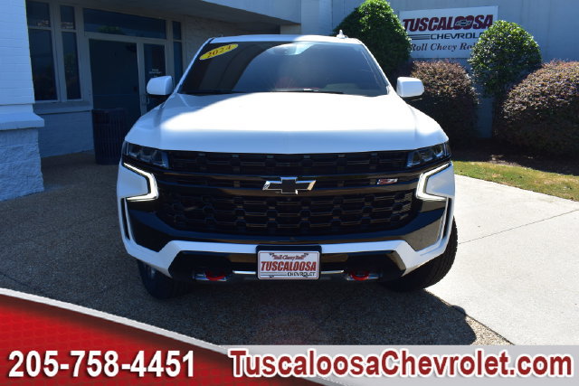 Used 2024 Chevrolet Tahoe Z71 w/ Luxury Package AWD/4WD image 4
