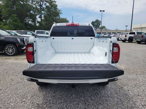 New 2026 GMC Canyon Elevation w/ Convenience Package RWD image 8
