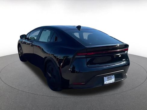 Used 2025 Toyota Prius LE image 10