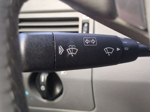 Used 2004 Chrysler Crossfire Coupe image 23