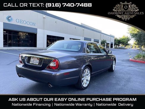Used 2008 Jaguar XJ8 RWD image 10