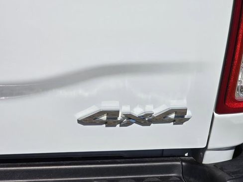 Used 2024 RAM 2500 Big Horn image 9