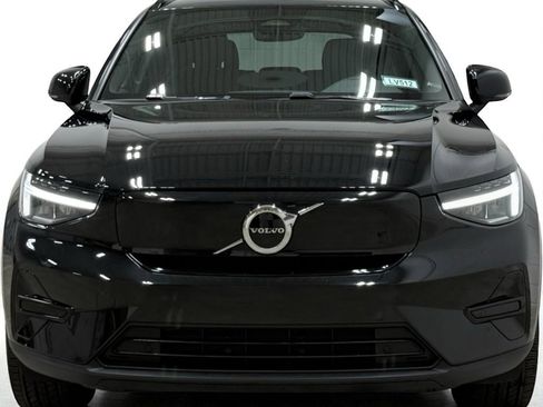 Used 2024 Volvo XC40 Recharge Core w/ Protection Package Premier image 6