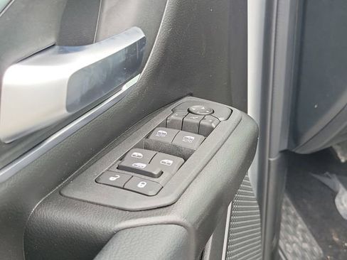 New 2026 RAM 1500 2WD Crew Cab image 14