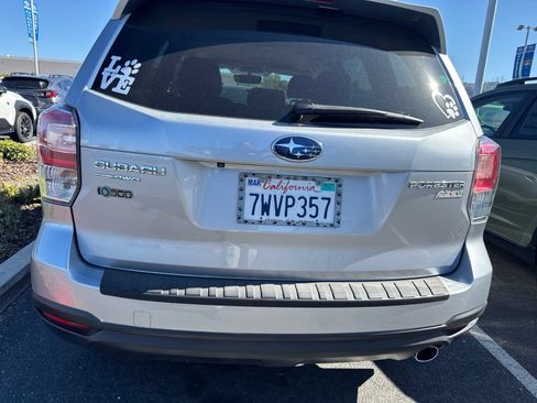 Used 2017 Subaru Forester 2.5i Premium w/ All-Weather Package AWD/4WD image 7