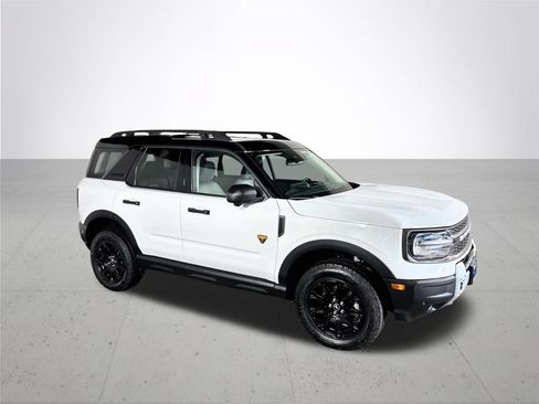 Used 2025 Ford Bronco Sport Badlands AWD/4WD image 4