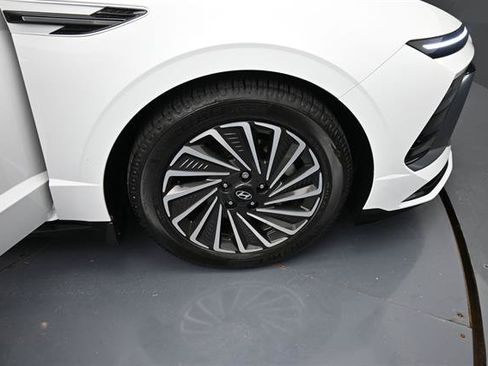 Used 2024 Hyundai Sonata SEL FWD image 23