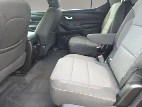 Used 2019 Chevrolet Traverse LT w/ LPO, Floor Liner Package AWD/4WD image 10