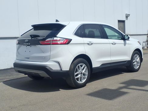 Certified 2023 Ford Edge SEL w/ Convenience Package AWD/4WD image 6