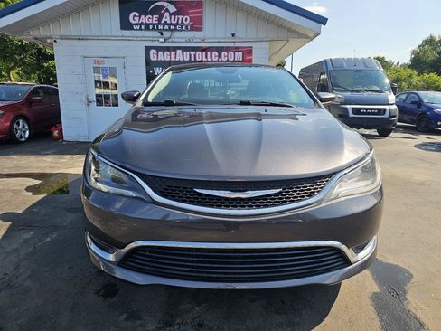 Used 2015 Chrysler 200 Limited w/ Convenience Group FWD image 3