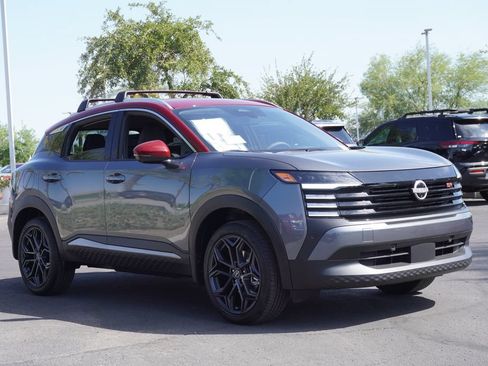 Certified 2025 Nissan Kicks SR w/ Illumination Package FWD image 4