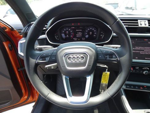 Used 2022 Audi Q3 2.0T Premium AWD/4WD image 11