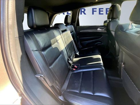 Used 2021 Jeep Grand Cherokee Limited image 25