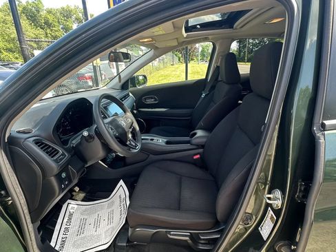 Used 2017 Honda HR-V EX image 17