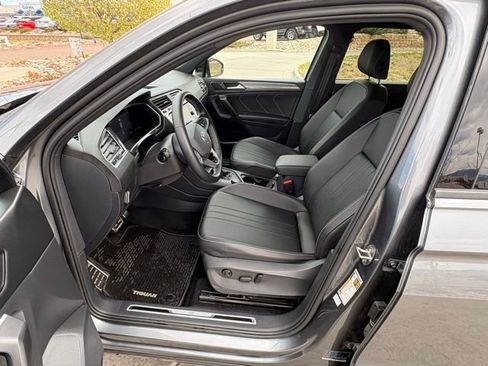 Used 2023 Volkswagen Tiguan SE R-Line AWD/4WD image 12