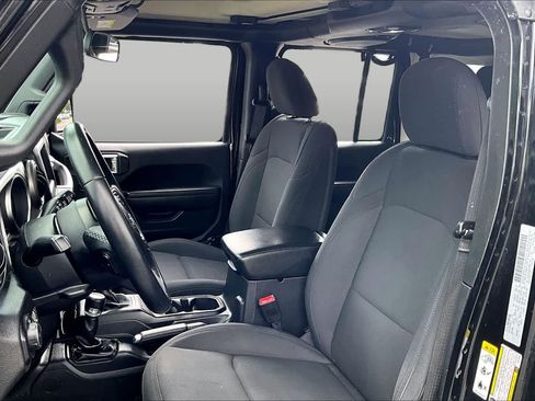 Used 2018 Jeep Wrangler Unlimited Sport S AWD/4WD image 8
