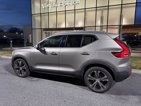 Used 2021 Volvo XC40 T5 Inscription w/ Advanced Package image 11