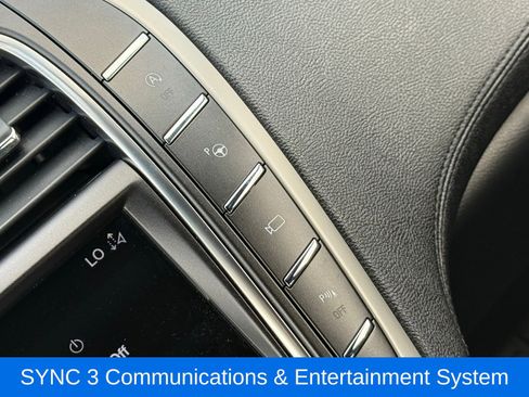 Used 2019 Lincoln Nautilus Reserve image 30