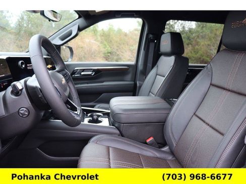 New 2026 Chevrolet Suburban High Country image 21