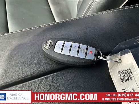 Used 2022 Nissan Rogue SL w/ SL Premium Package FWD image 35