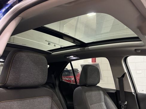 Used 2022 Chevrolet Equinox LT image 28