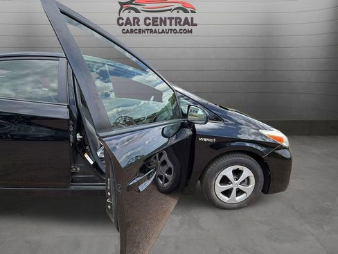 Used 2012 Toyota Prius Two FWD image 29