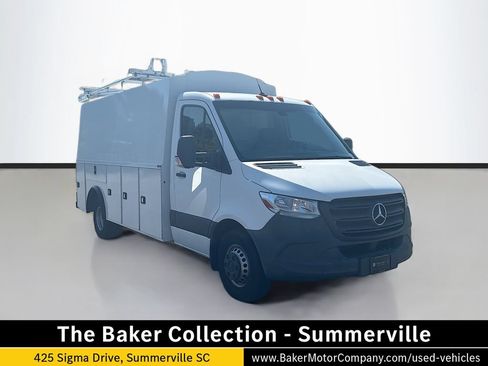 Used 2020 Mercedes-Benz Sprinter 4500 image 1