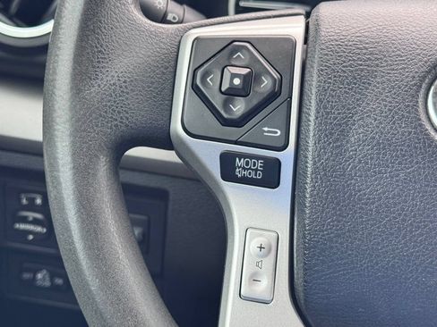 Used 2014 Toyota Tundra SR5 w/ SR5 Upgrade Package AWD/4WD image 9