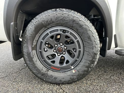 New 2026 Nissan Frontier Pro-X w/ Pro-X Convenience Package image 17