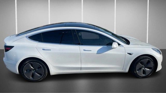 Used 2020 Tesla Model 3 Long Range AWD/4WD image 4