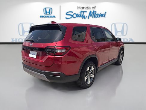 Used 2024 Honda Pilot EX-L image 7