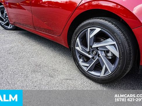 Used 2025 Hyundai Elantra Sport FWD image 15