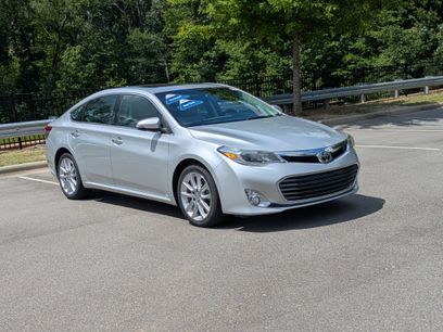 Used 2014 Toyota Avalon Limited w/ Technology Package