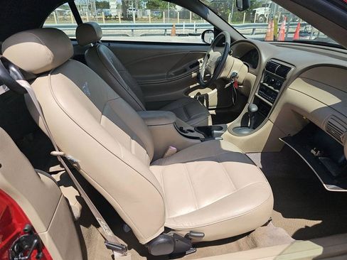 Used 2000 Ford Mustang Convertible RWD image 14