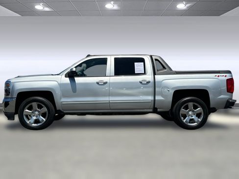 Used 2017 Chevrolet Silverado 1500 LT w/ High Desert Package AWD/4WD image 2