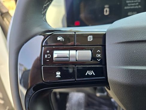 New 2026 Kia Sorento LX FWD image 11