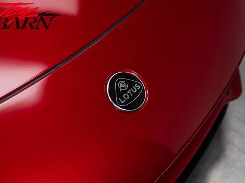 Used 2025 Lotus Emira RWD image 9