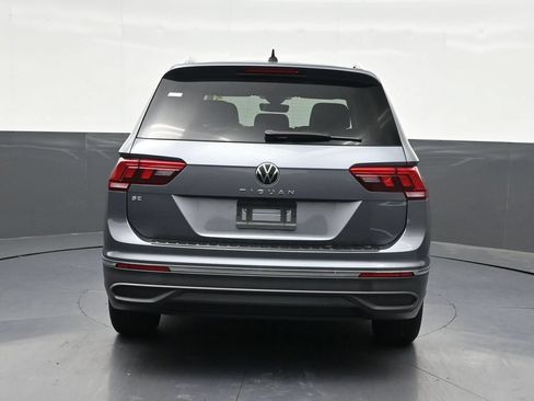 Used 2023 Volkswagen Tiguan SE FWD image 4