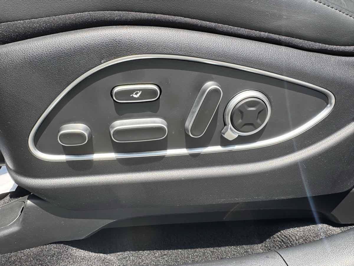 Used 2026 Hyundai Palisade Calligraphy AWD/4WD image 17