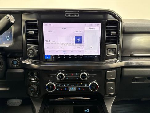 New 2026 Ford F250 Lariat w/ Black Appearance Package AWD/4WD image 30