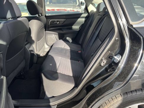 Used 2017 Nissan Altima 2.5 SV FWD image 8